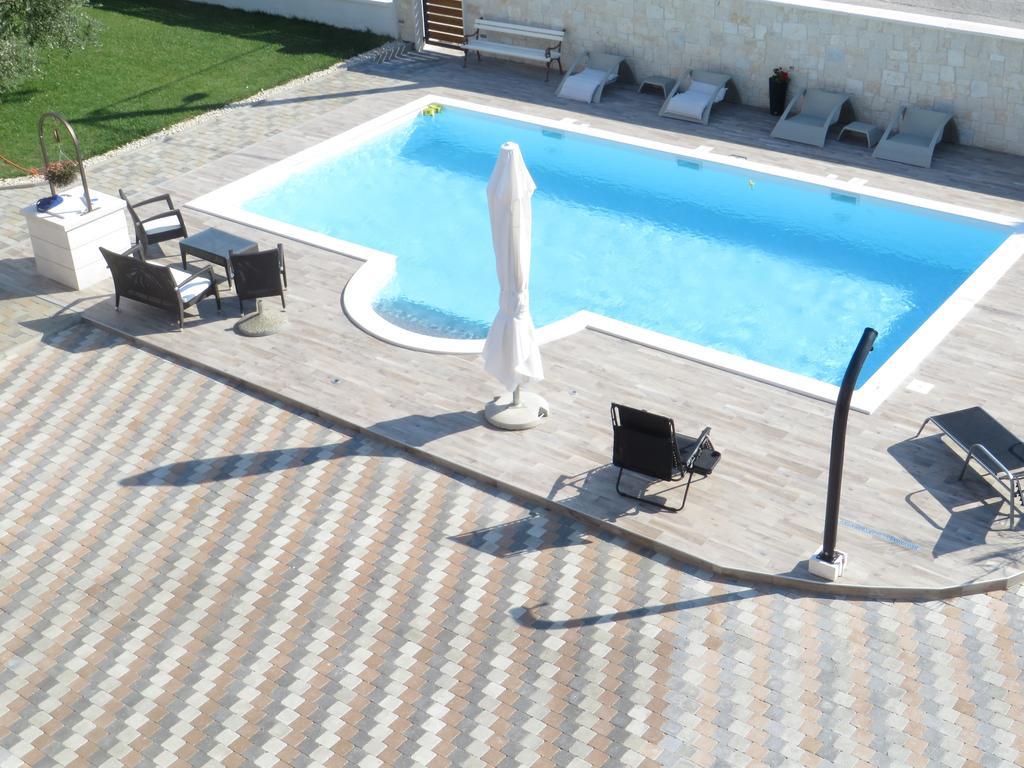 Banic Apartments With Pool Biograd Na Moru Camera foto
