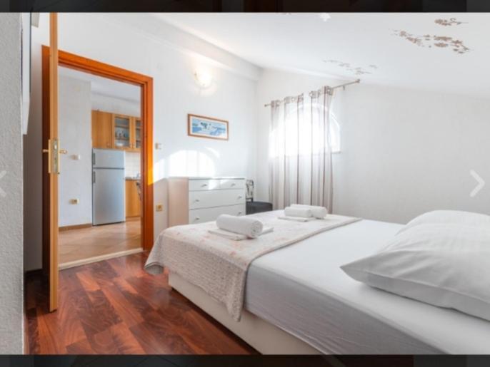Banic Apartments With Pool Biograd Na Moru Esterno foto
